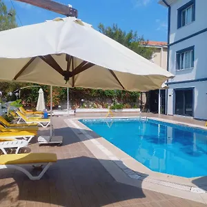 Pine Ayvalık Ayvalı